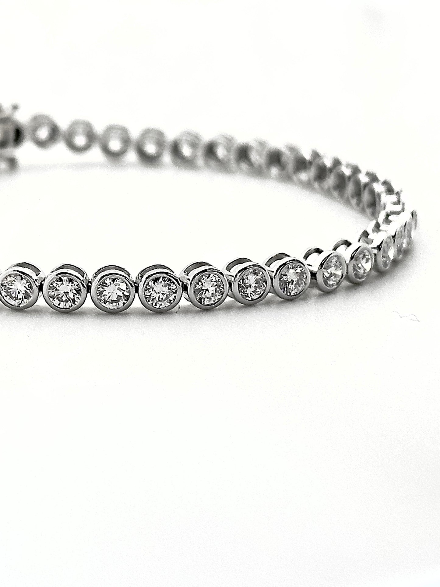 Bezel Diamond Bracelet