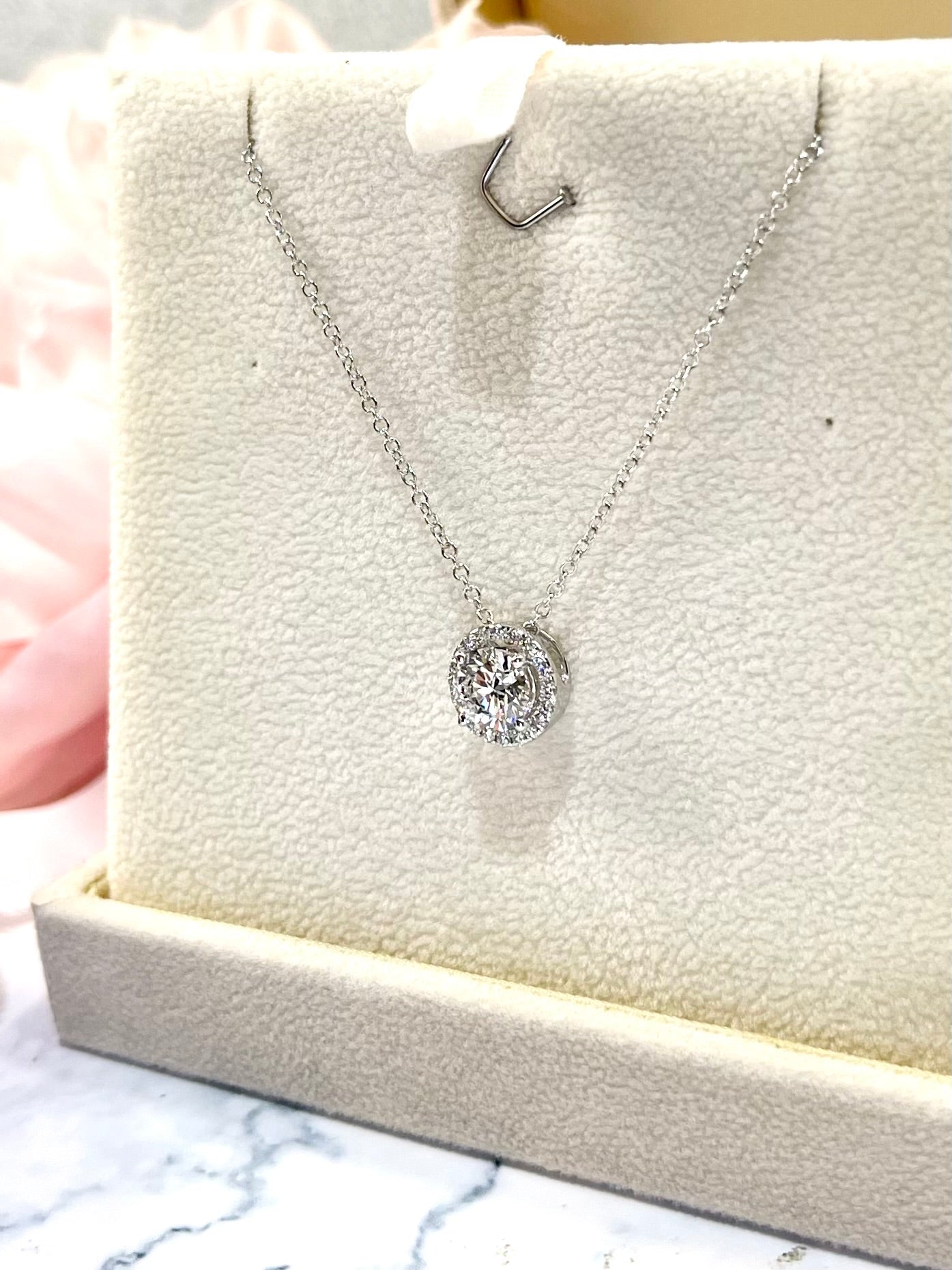 Round Halo Diamond Pendant