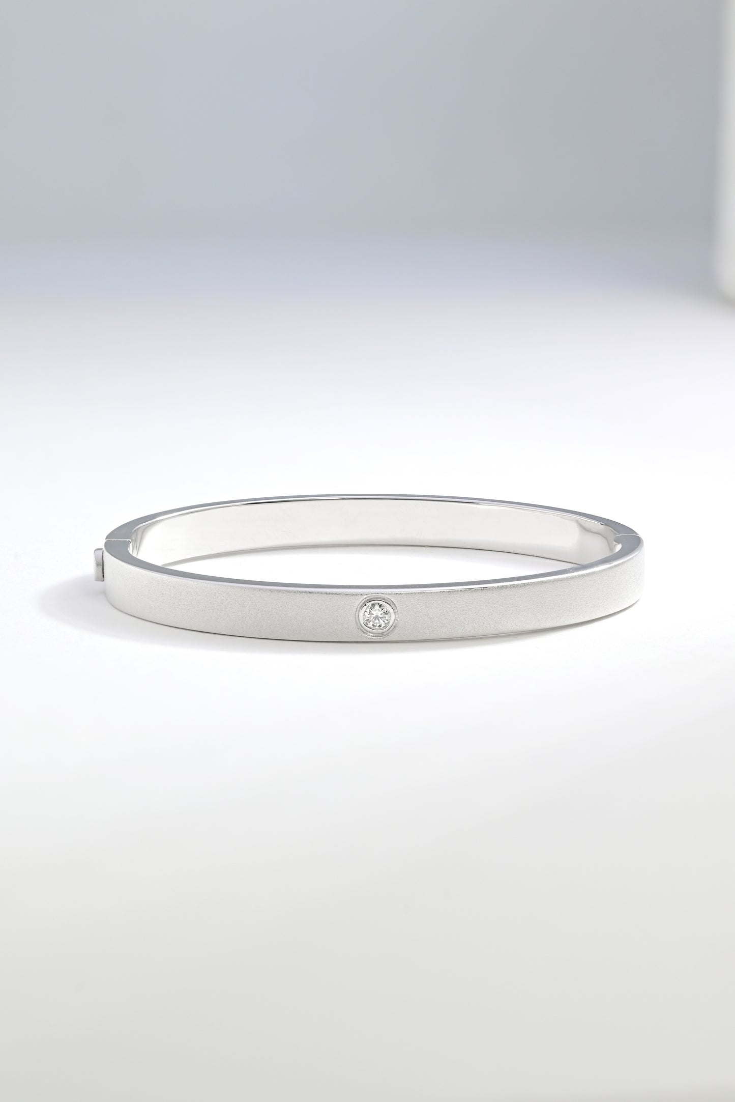Love Me Bangle - White Gold